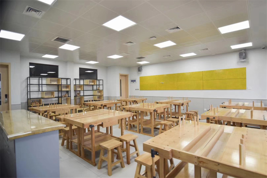 1758878074118068981.jpg 6-技術(shù)工程教室.jpg