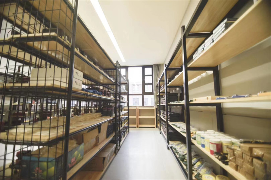 1758878089283016583.jpg 7-木工器材室.jpg